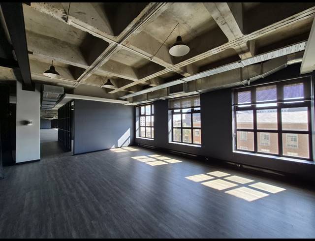 744M² OFFICE TO LET IN ROSEBANK